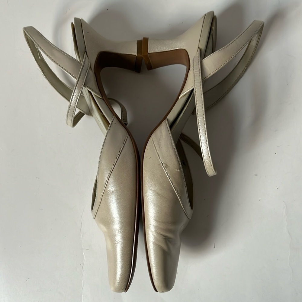 Villager Shoes Kitten Heels Pearl White Size 6 - Picture 5 of 12